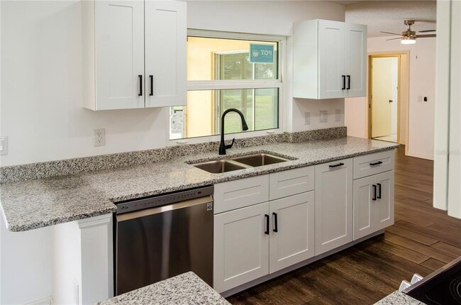 Building Photo - 1355 Kirkwood Ln