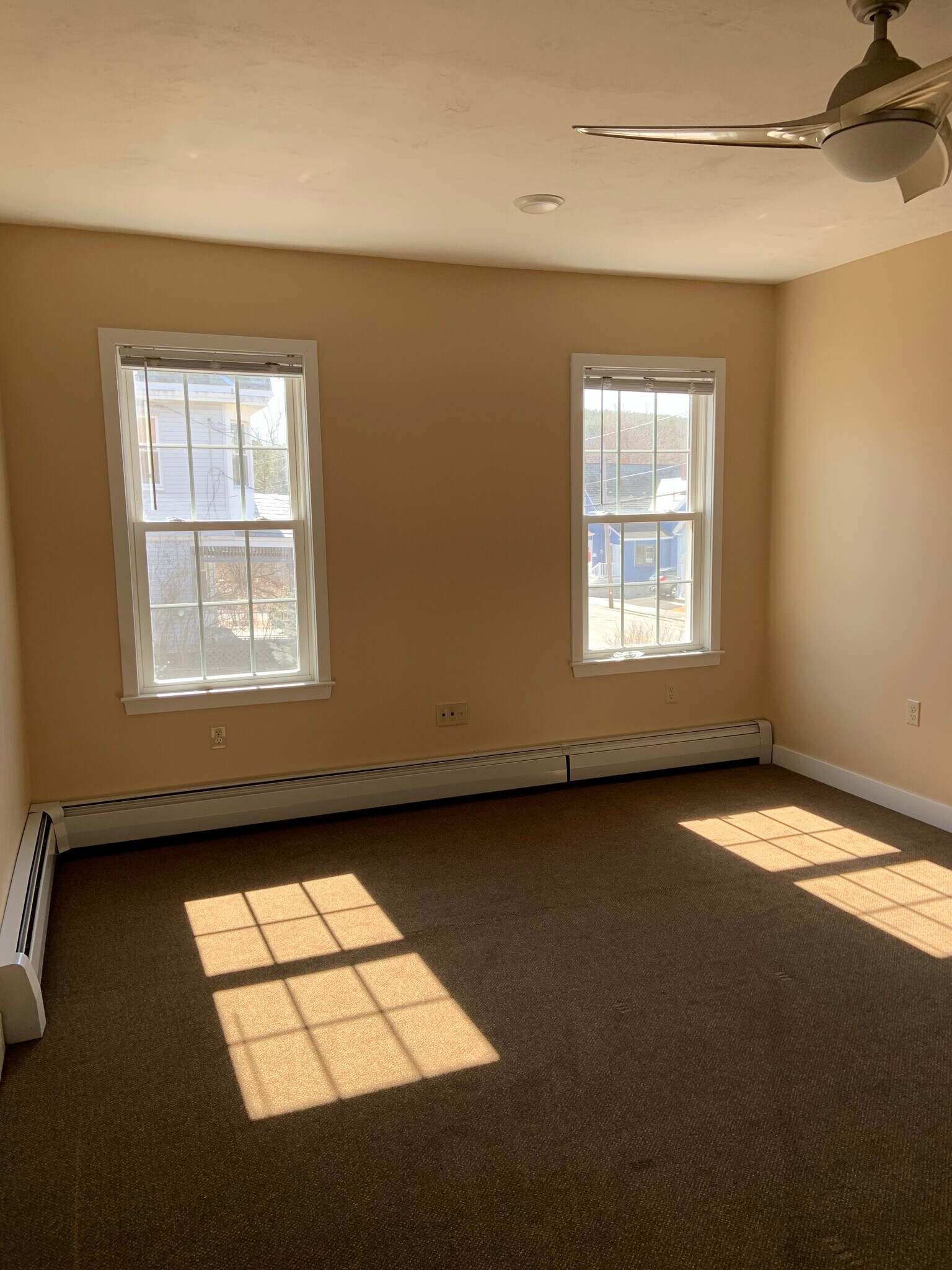 Building Photo - 110 Ashburnham St