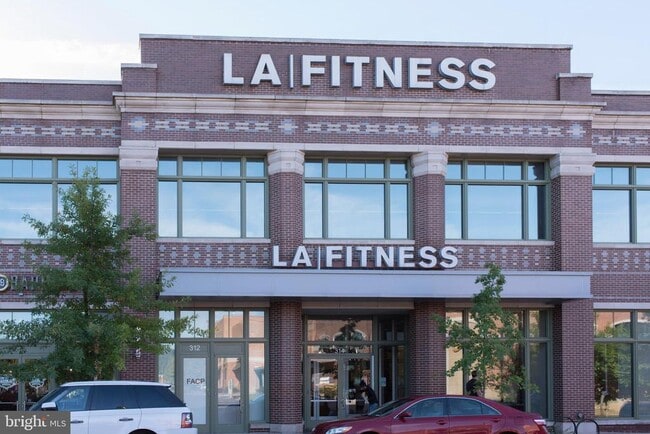 Building Photo - 408 Hendrix Ave