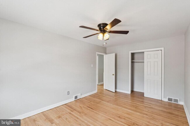 Building Photo - 7239 Haverford Ave