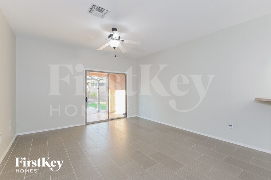 Building Photo - 11584 W Stone Hearth St