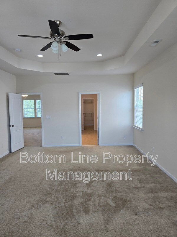 Building Photo - 10708 Sky Chase Ave NW