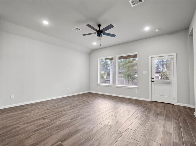 Building Photo - 311 Fanpalm Ct