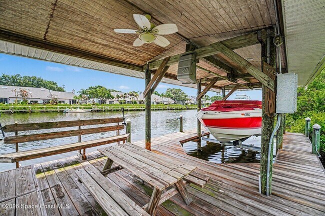 Building Photo - 120 Lansing Island Dr