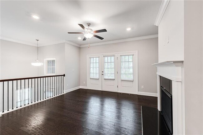 Building Photo - 3634 Via Nuova Ln