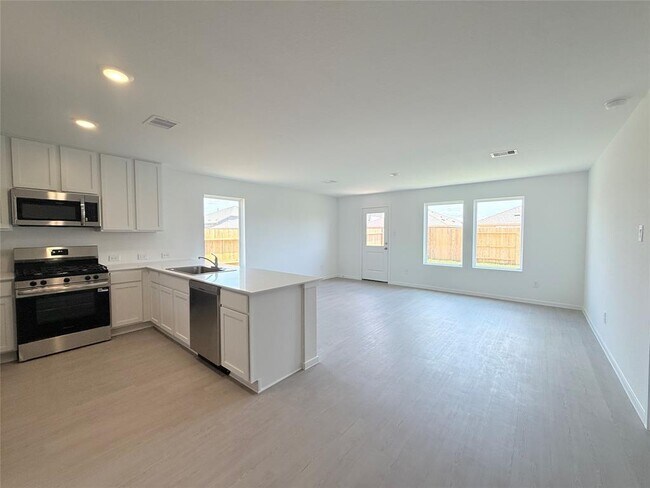 Building Photo - 29035 Great Flatland Trl