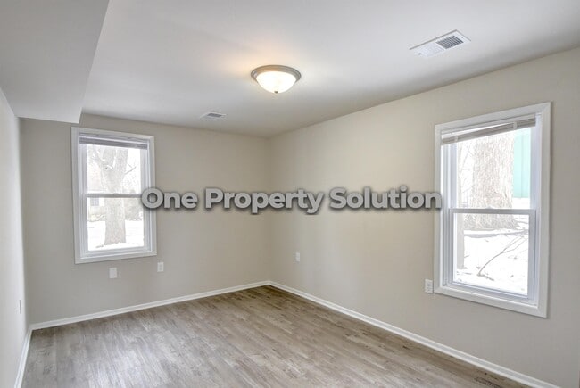 Building Photo - 4589 Hayes St
