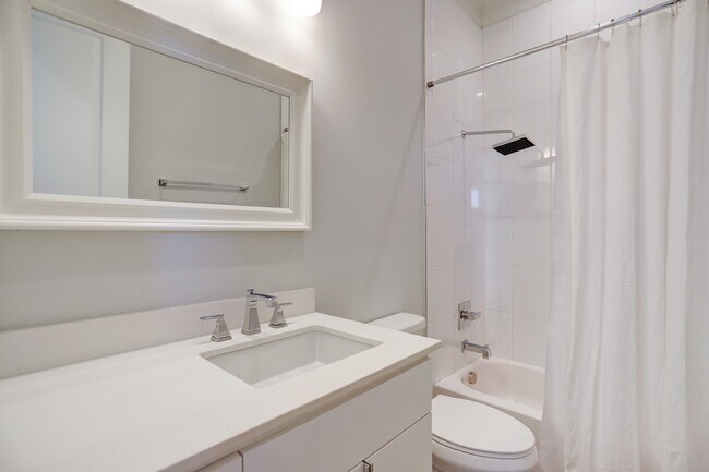 Building Photo - 1632 Potomac Dr