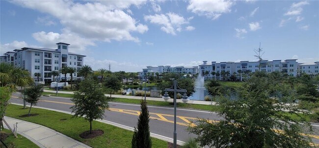 Building Photo - 5351 Bridge St