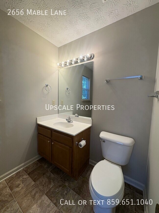 Building Photo - 2656 Mable Ln