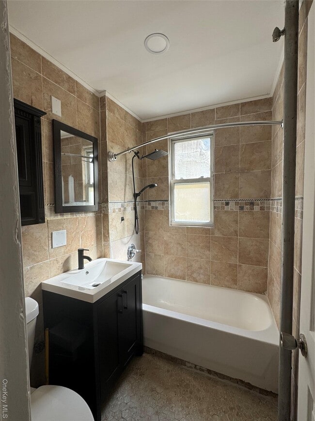 Building Photo - 4229 Grace Ave