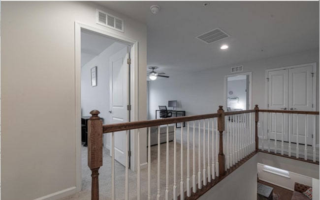 Building Photo - 1113 Long Farm Cir