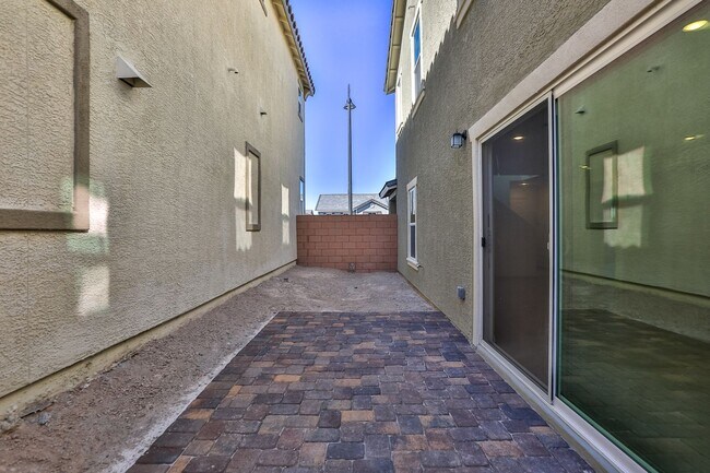 Building Photo - 3659 Bitonto Ln