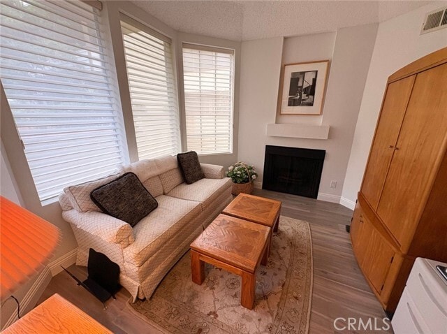 Building Photo - 2567 Plaza del Amo
