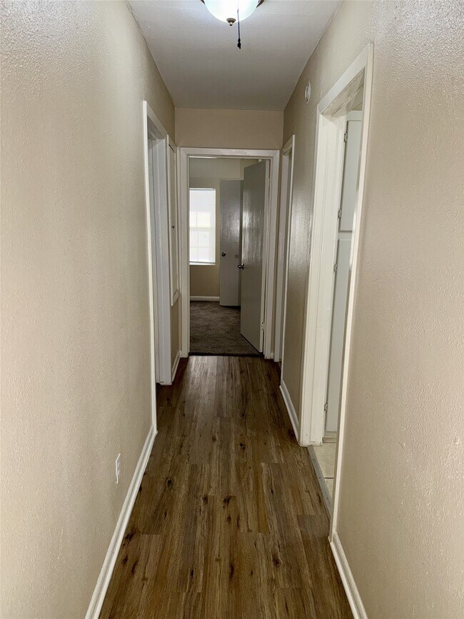 Building Photo - 6144 Doulton Dr