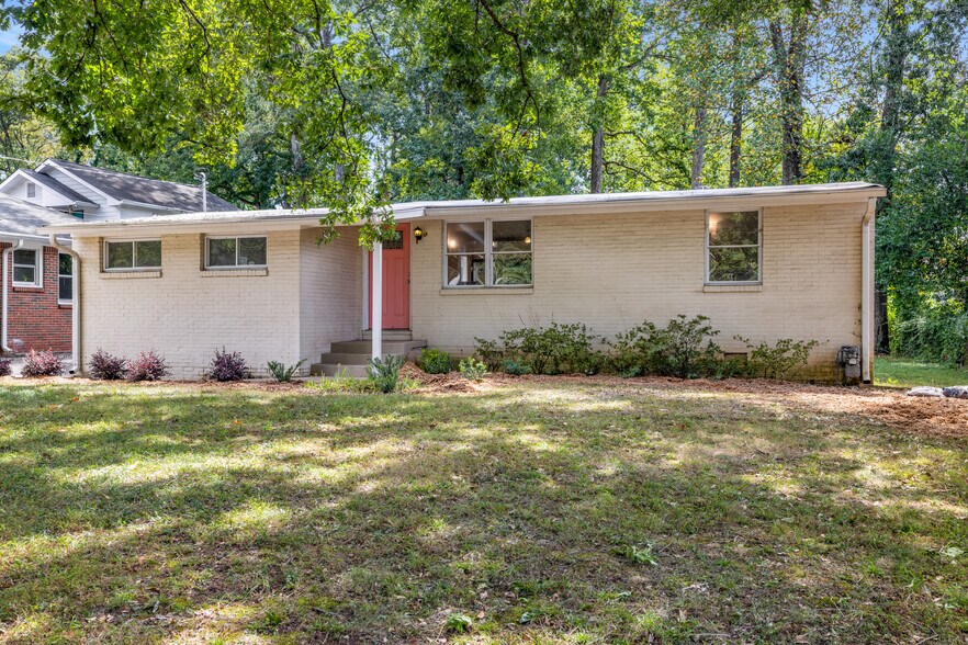 Building Photo - 1185 Oakfield Dr SE