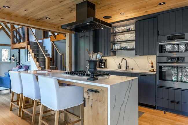 Building Photo - 21 Echo Dr