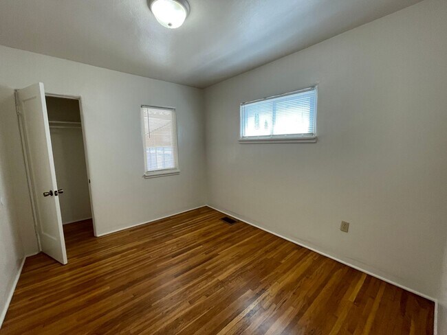 Building Photo - Shadle Area