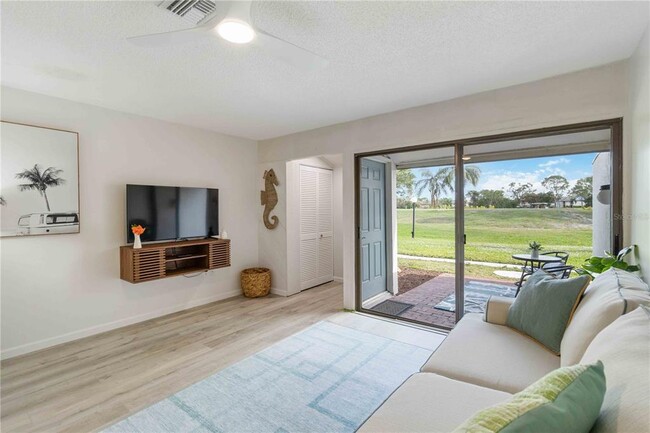 Building Photo - 3505 Longmeadow