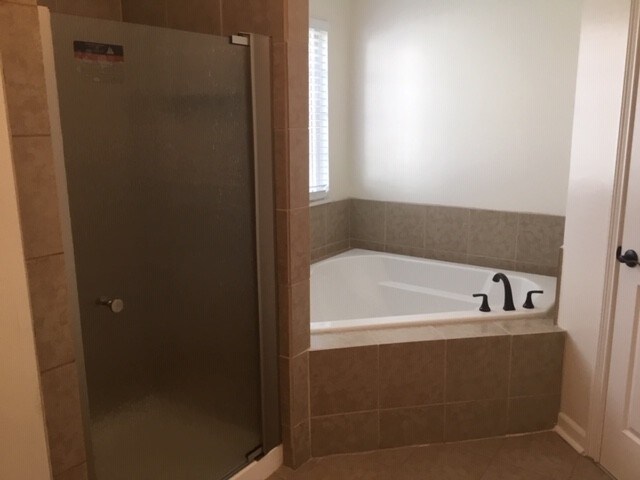 Building Photo - 1130 Mastell Dr