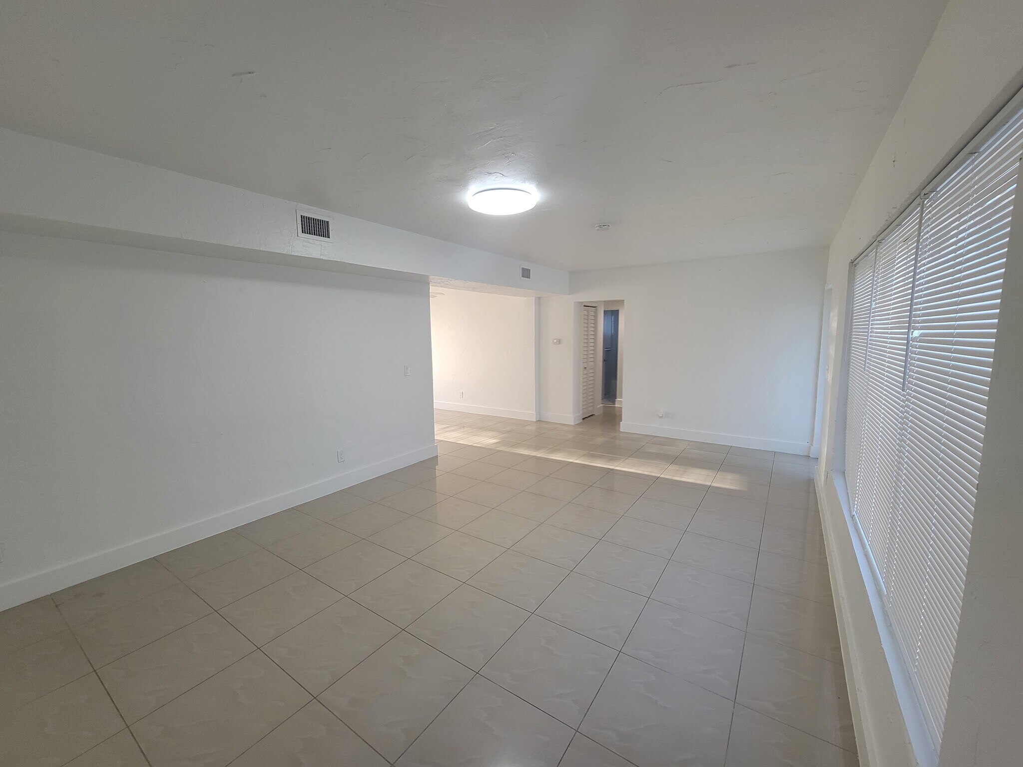 Building Photo - 510 NW 113th St