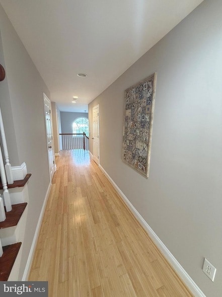 Building Photo - 728 18th St S