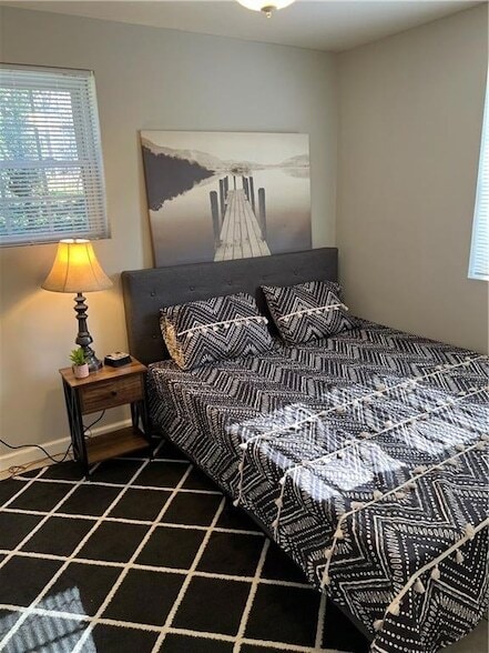 Building Photo - 6490 Tuggle Dr