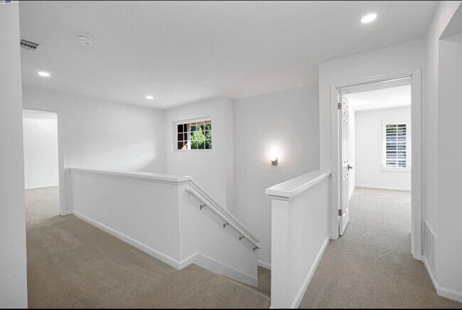 Building Photo - San Ramon 4 Bd / 2.5 Ba Semi Custom Home l...
