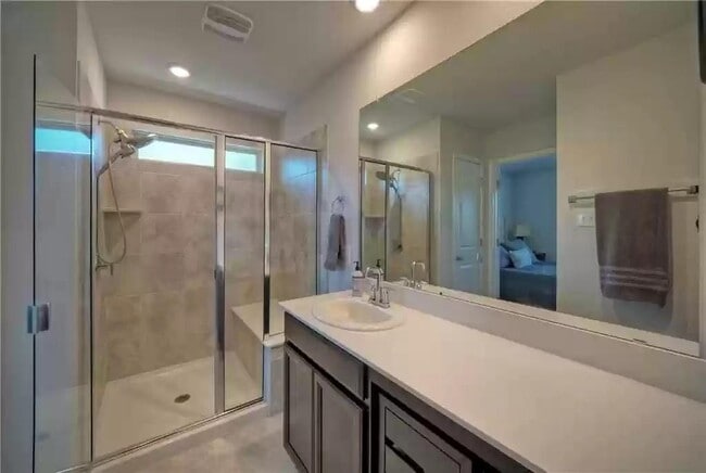 Building Photo - 13809 Rosebud Isle Dr