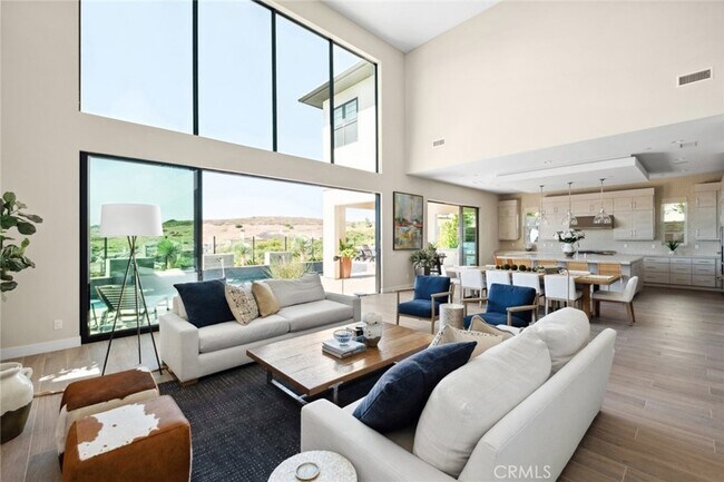 Building Photo - 33851 Paseo Eternidad