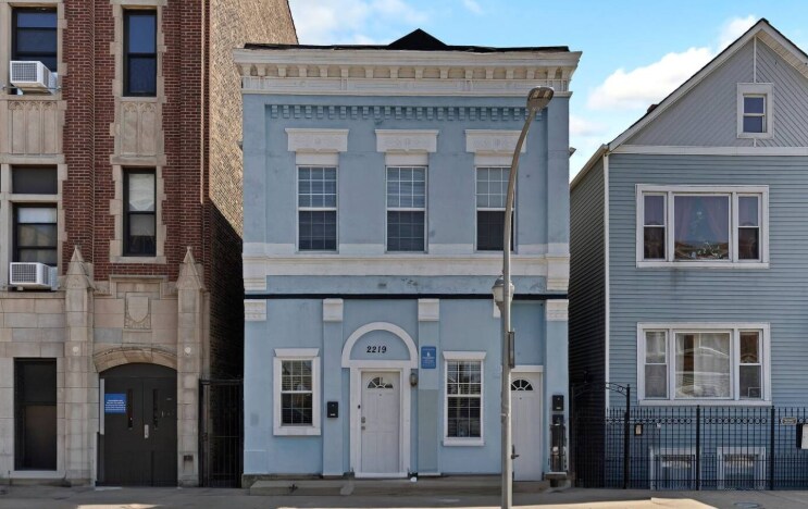 Building Photo - 2219 W 18th Pl