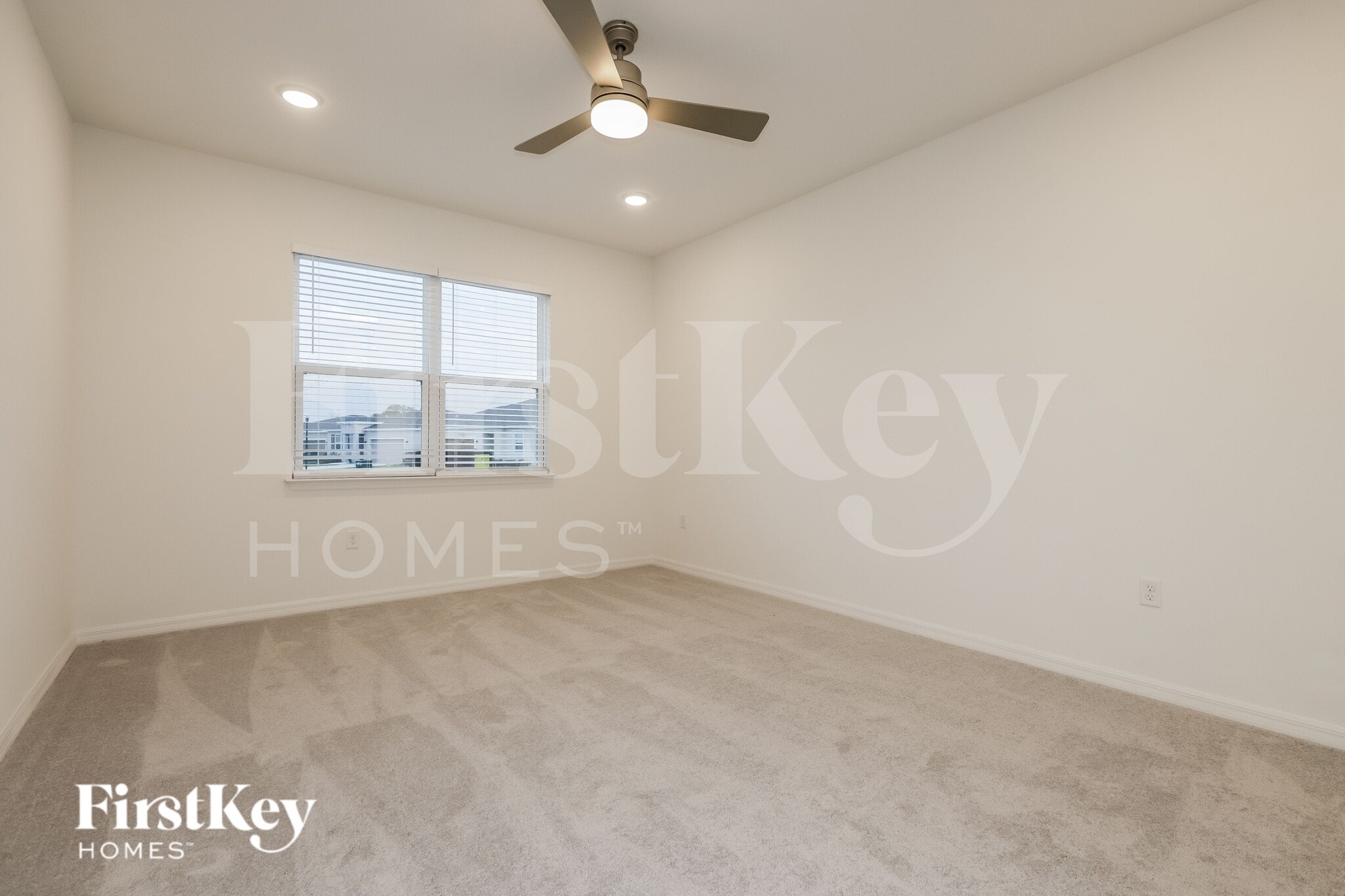 Building Photo - 515 Crown Rose Dr