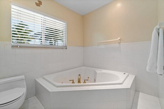 Building Photo - 3 Ocean Ln