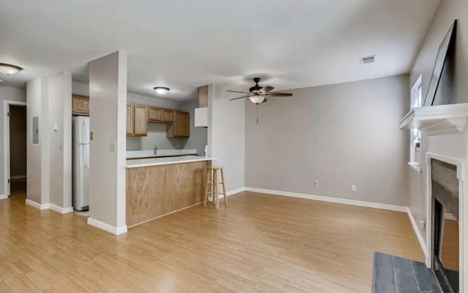 Living Room - 225 E 8th Ave