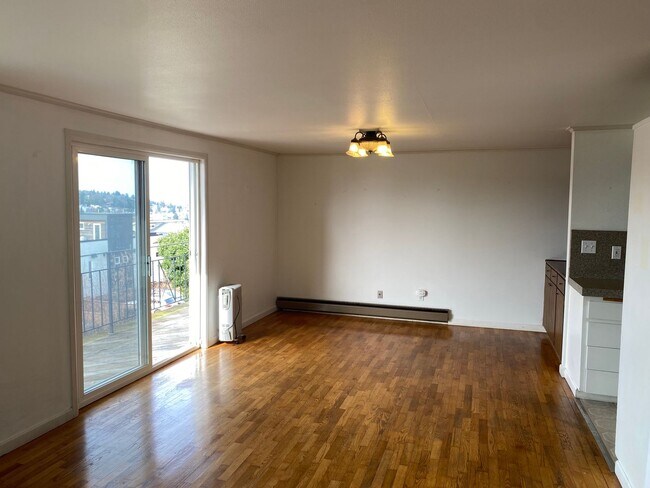 Building Photo - 2551-2512 13th Ave W