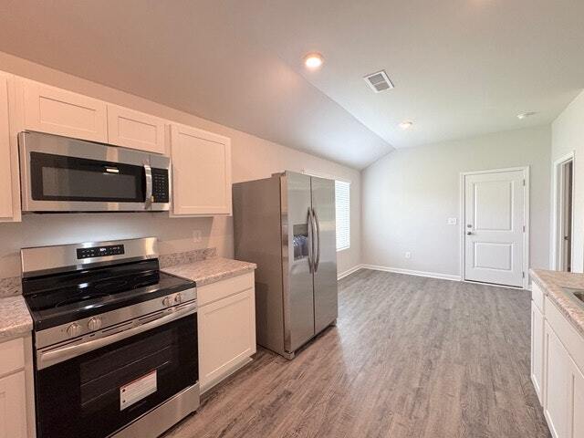 Building Photo - 2120 W Middlebrooke Xing