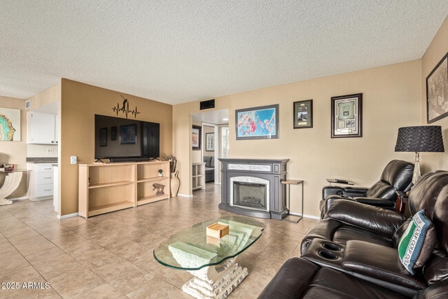 Building Photo - 19446 N Star Ridge Dr