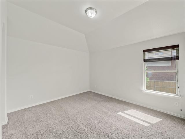 Building Photo - 419 Aylesbury Dr