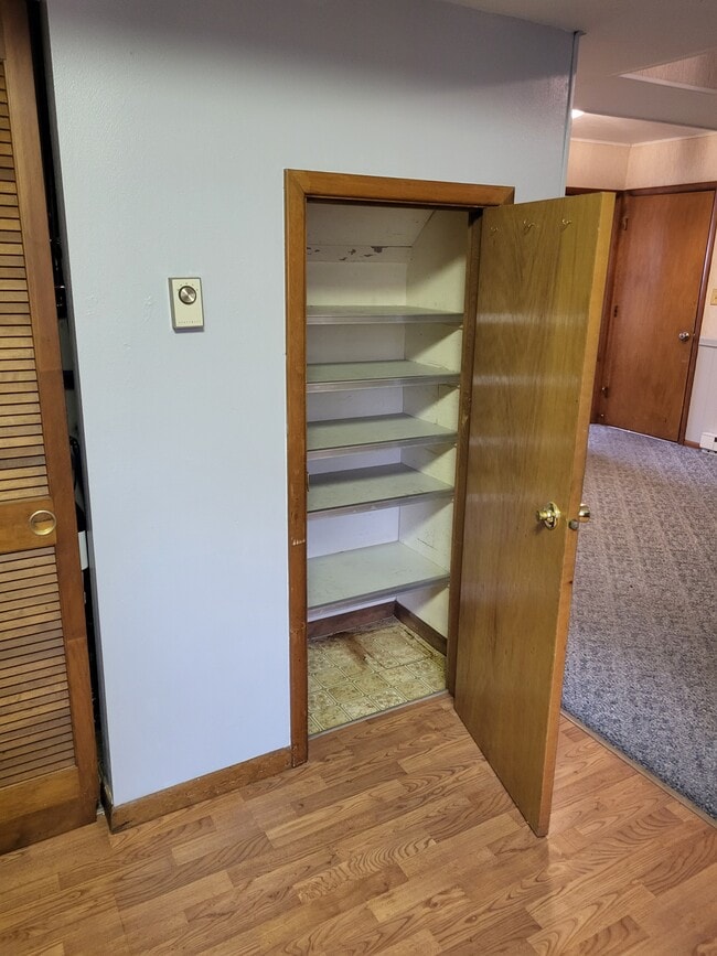 Building Photo - 1305 Whitney Ln