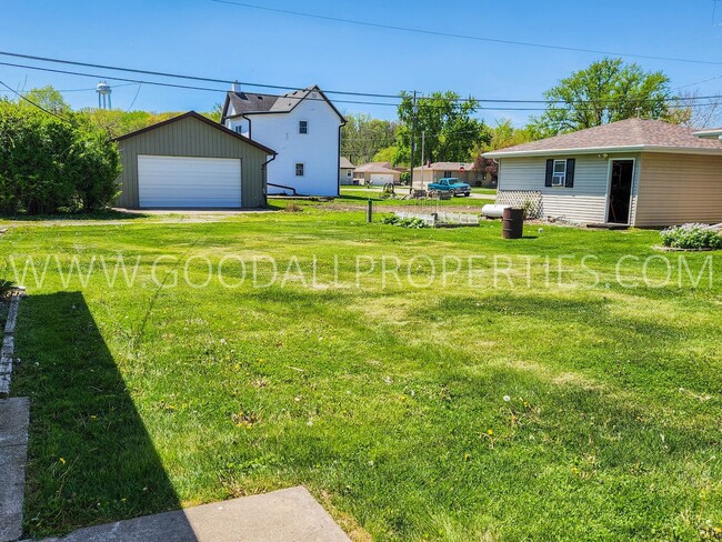 Building Photo - Ranch 3 bedroom home in Van Van Meter
