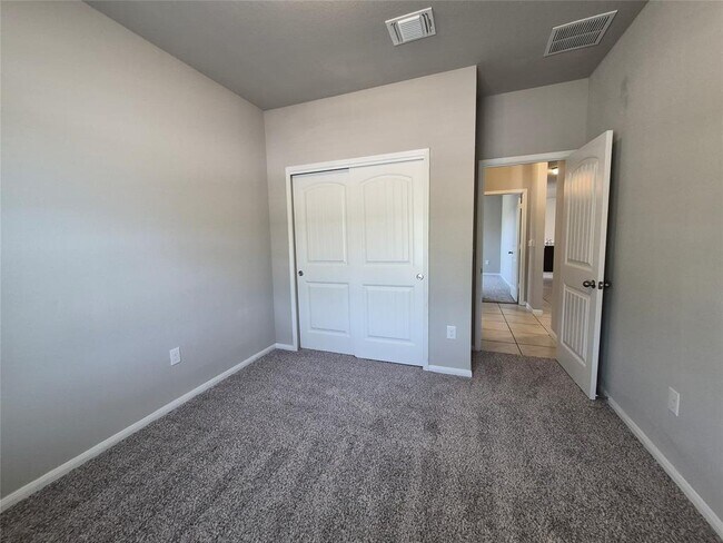 Building Photo - 3317 Burch Brook Cove