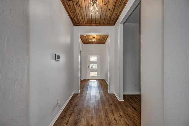 Building Photo - 8516 Gibbs Dr
