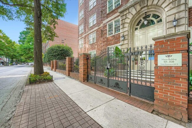 Building Photo - 800 Peachtree St NE