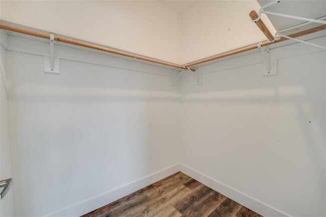 Building Photo - 400 69th St