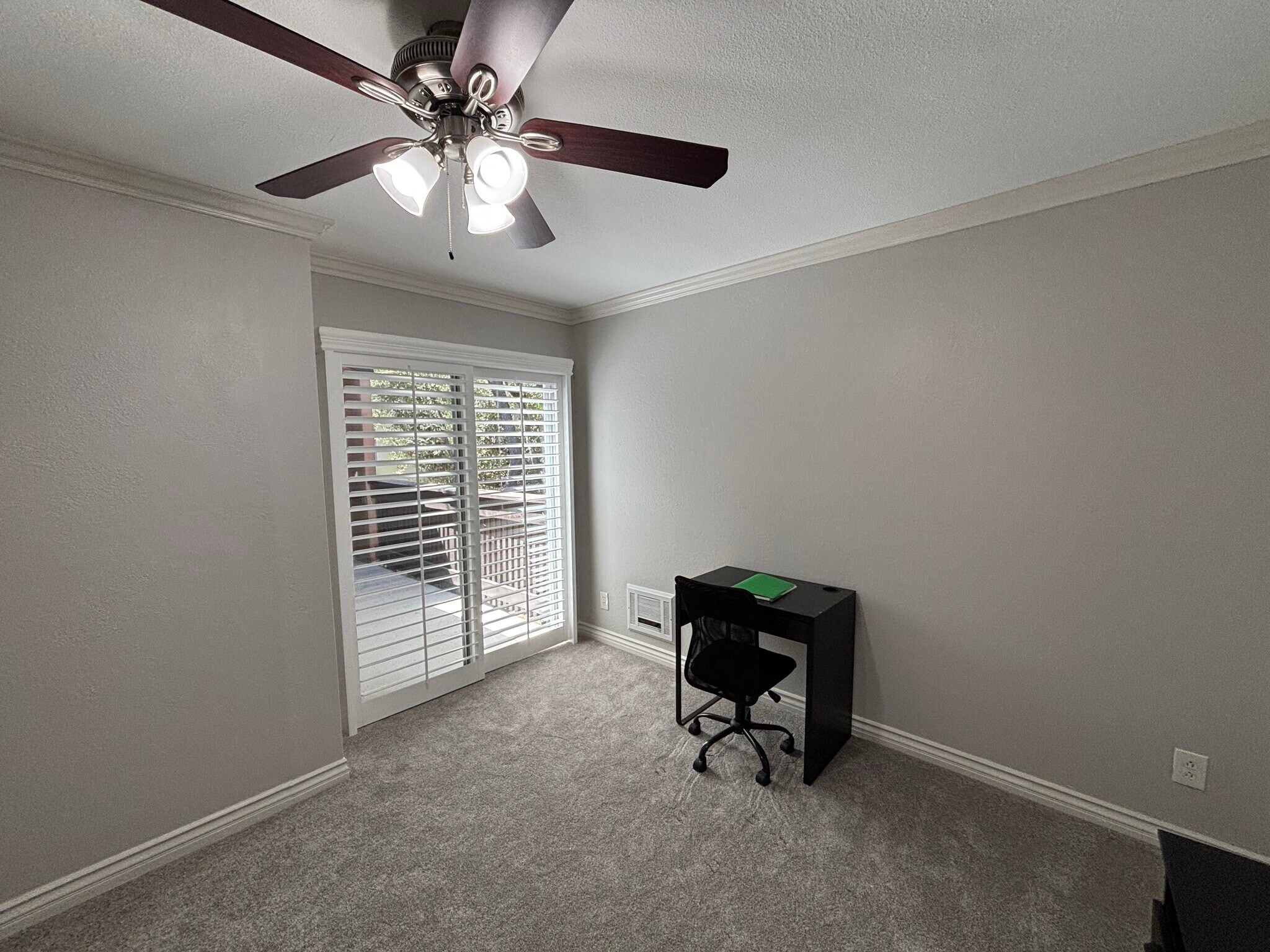 Building Photo - 7972 Mission Center Ct