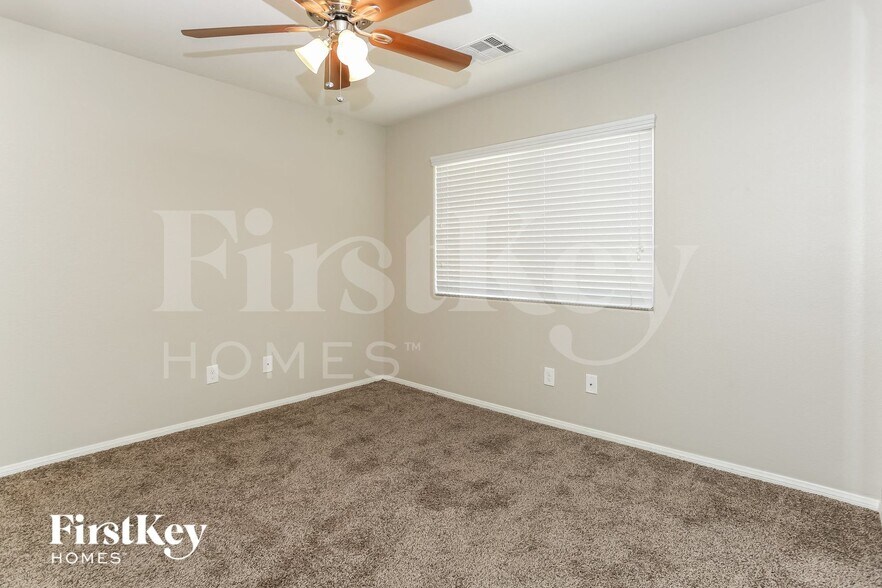 Building Photo - 3837 S Syracuse Dr