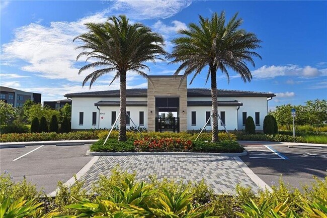 Building Photo - 7055 Carrickbend Ln