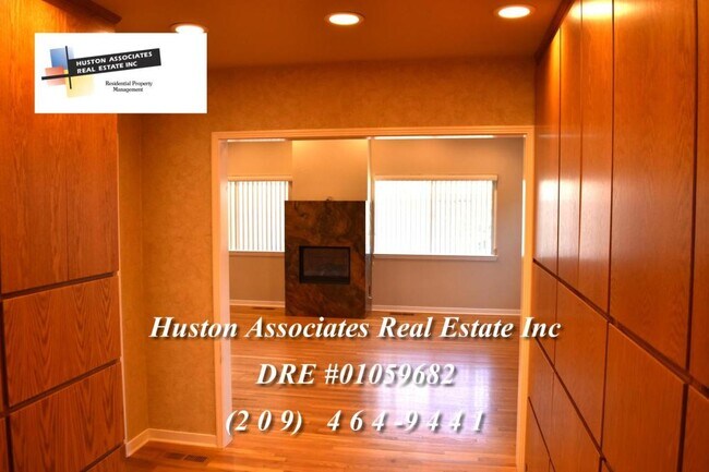 Building Photo - 141 W Sonoma Ave