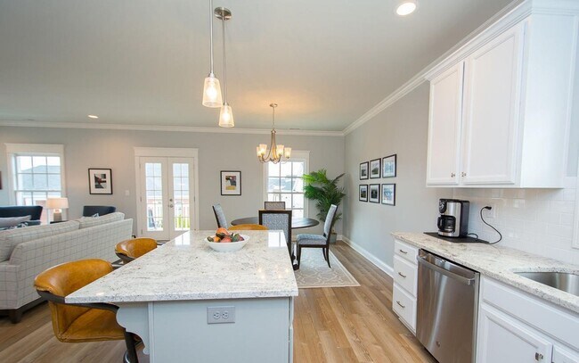 Building Photo - Norton Commons Fully Furnished Condo for Rent!