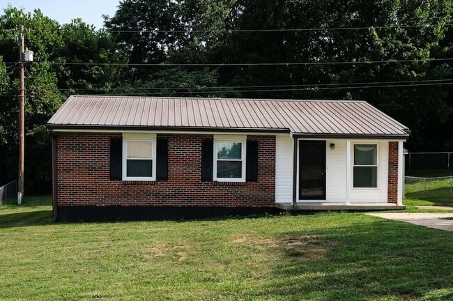 Building Photo - 208 Burley Way